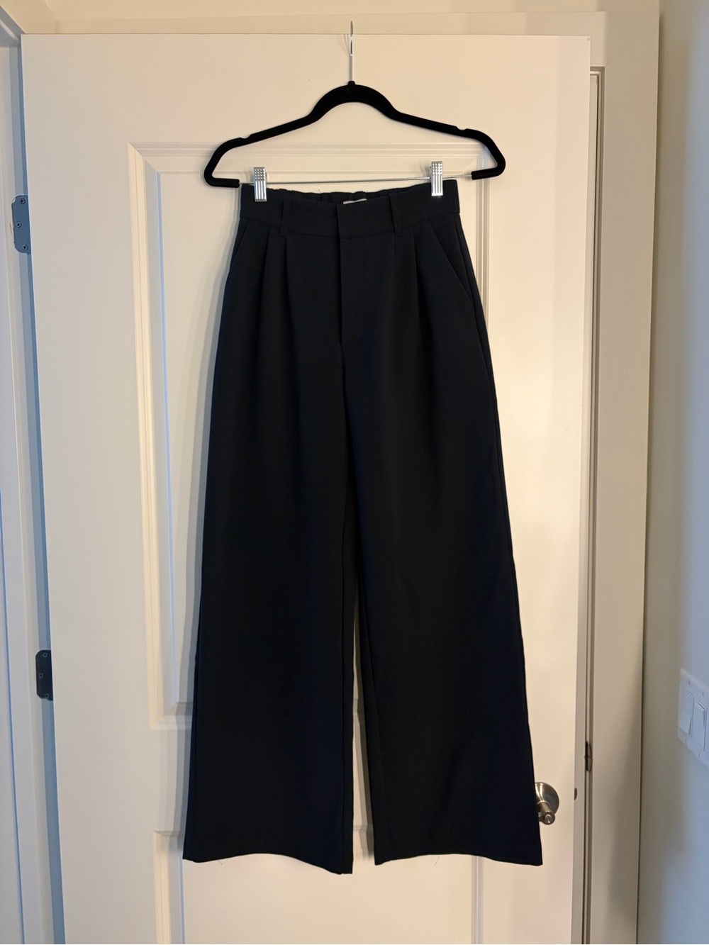 Abercrombie & Fitch Tailored Wide Leg Pant